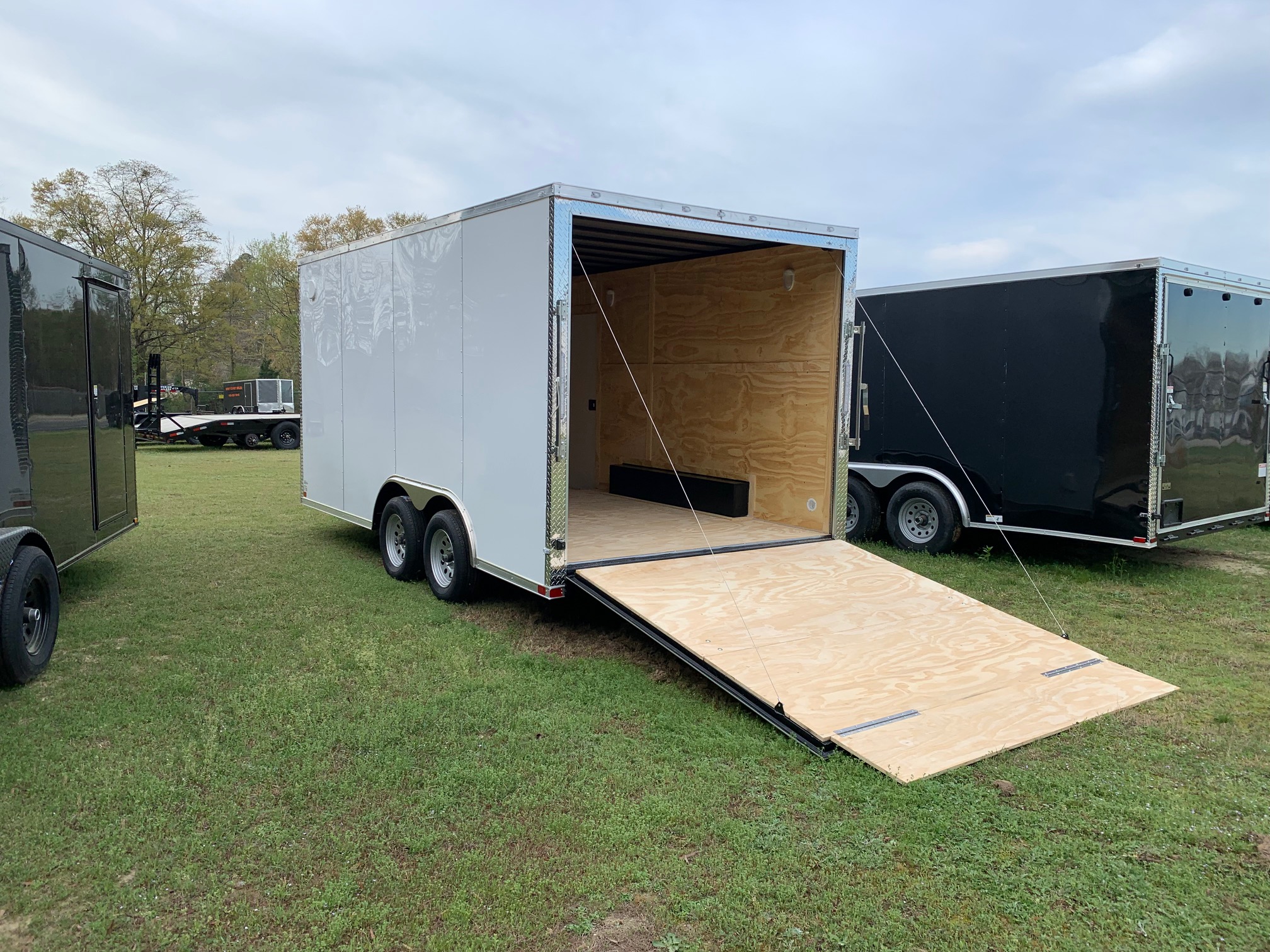 8.5x16 - White- Poly - Image 3