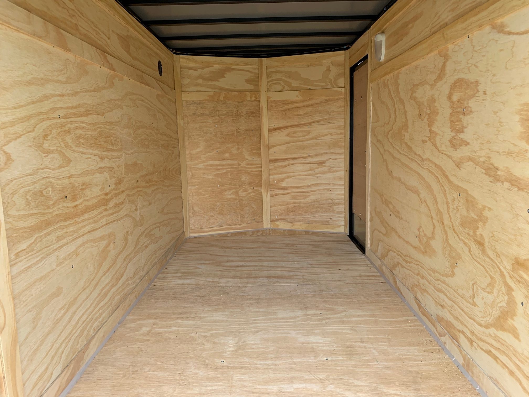 5x10 - Blackout with ramp - Image 4